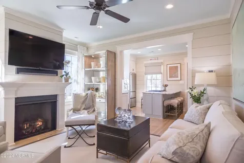 7 Back Cove Circle Oriental NC 28571