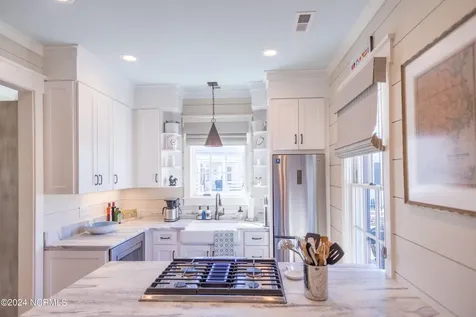7 Back Cove Circle Oriental NC 28571