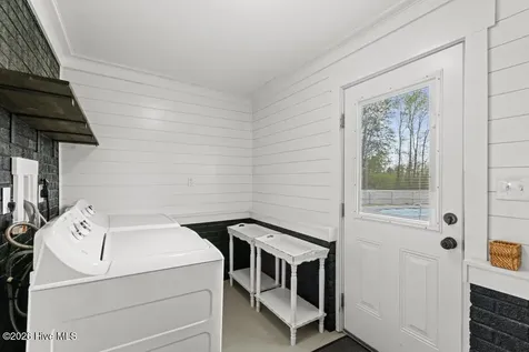 2191 Nc 111 Pink Hill NC 28572