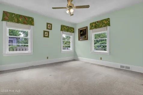 6 Keaton Avenue Wilmington NC 28403