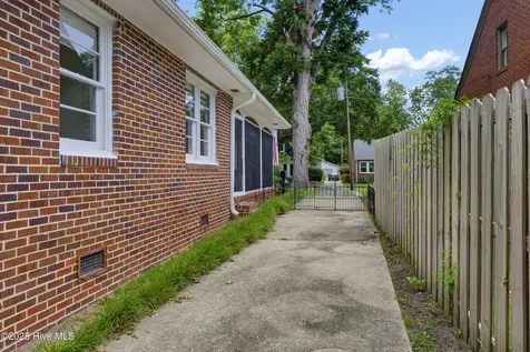 6 Keaton Avenue Wilmington NC 28403