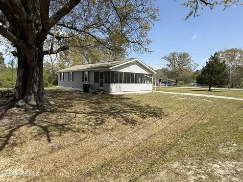 2260 Shell Point Road SW Shallotte NC 28470