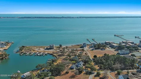 4729 S Shore Drive Morehead City NC 28557