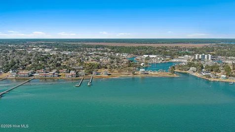 4729 S Shore Drive Morehead City NC 28557