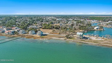 4729 S Shore Drive Morehead City NC 28557