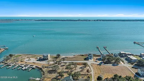 4729 S Shore Drive Morehead City NC 28557