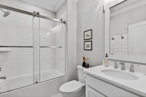 8229 Winding Creek Circle Wilmington NC 28411