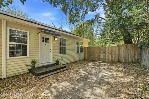 1826 Waddell Street Wilmington NC 28401