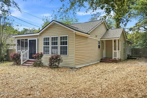 1826 Waddell Street Wilmington NC 28401