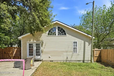 1826 Waddell Street Wilmington NC 28401