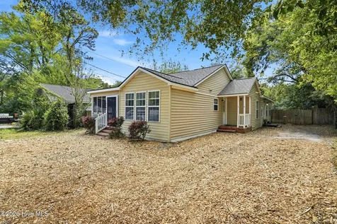 1826 Waddell Street Wilmington NC 28401