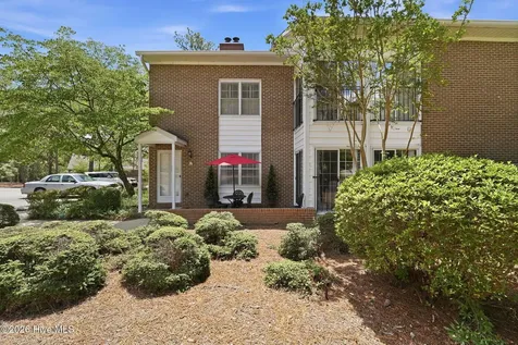 10 Pinehurst Manor Road Pinehurst NC 28374