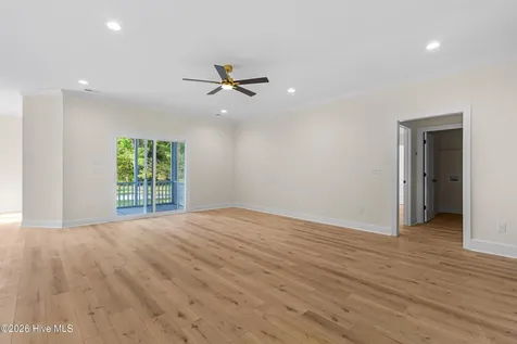 107 E Holly Ridge Road New Bern NC 28562