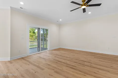 107 E Holly Ridge Road New Bern NC 28562