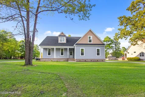 107 E Holly Ridge Road New Bern NC 28562