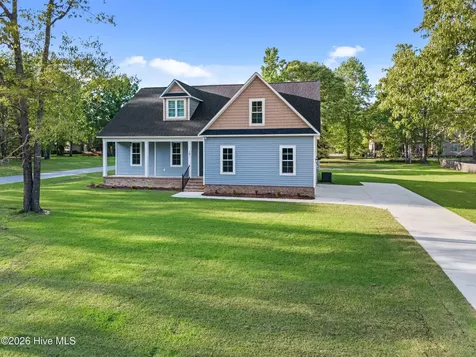 107 E Holly Ridge Road New Bern NC 28562