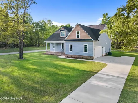 107 E Holly Ridge Road New Bern NC 28562