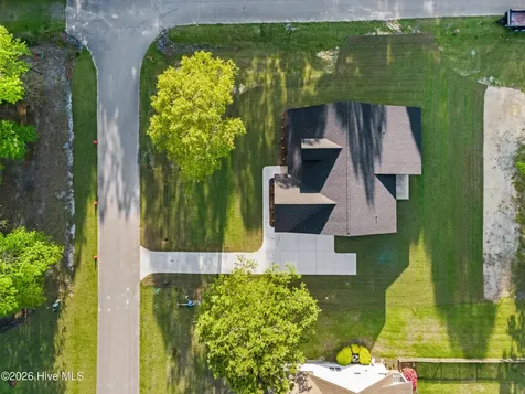 107 E Holly Ridge Road New Bern NC 28562