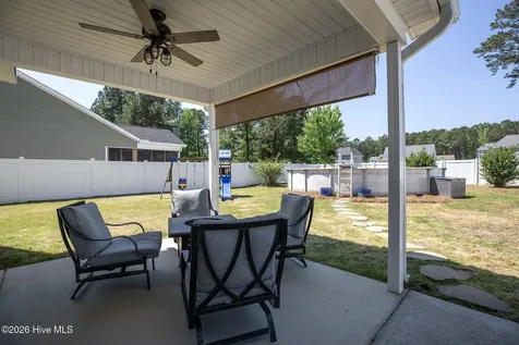 411 Jasmine Way Burgaw NC 28425