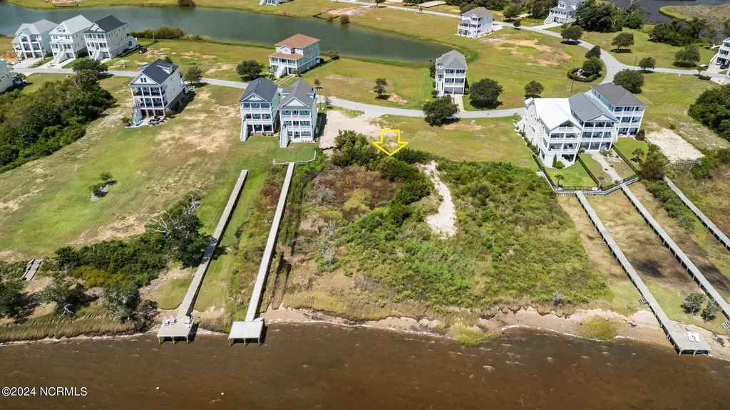 719 Cannonsgate Drive Newport NC 28570
