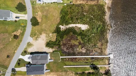 719 Cannonsgate Drive Newport NC 28570