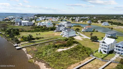719 Cannonsgate Drive Newport NC 28570