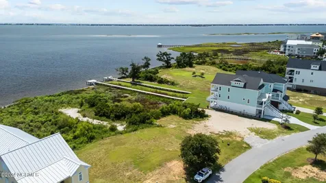 719 Cannonsgate Drive Newport NC 28570
