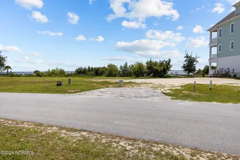 719 Cannonsgate Drive Newport NC 28570