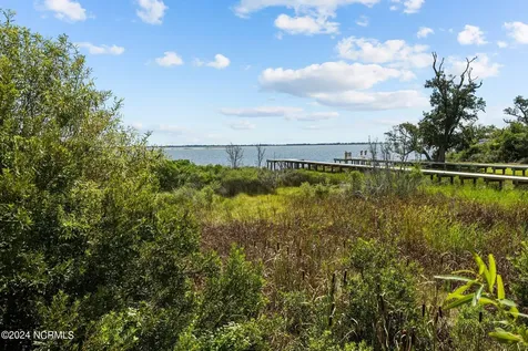 719 Cannonsgate Drive Newport NC 28570