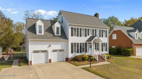 1701 Woodwind Drive Greenville NC 27858