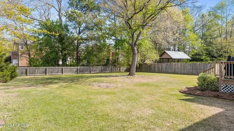 1701 Woodwind Drive Greenville NC 27858