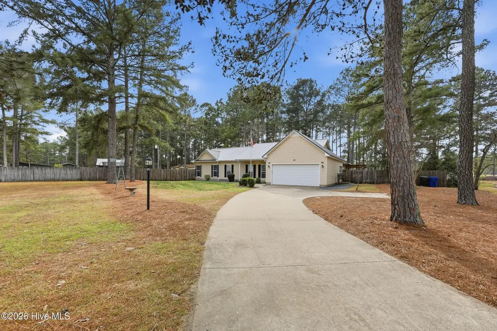 115 Grosbeak Court Aberdeen NC 28315