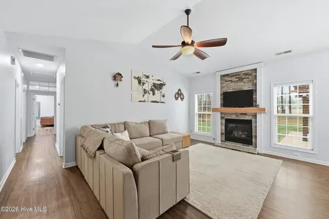 115 Grosbeak Court Aberdeen NC 28315