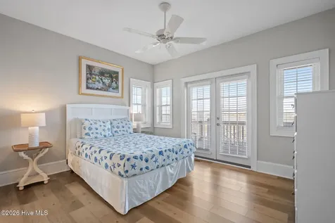 42 Sailview Drive North Topsail Beach NC 28460