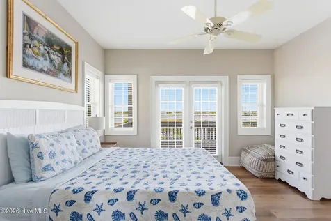 42 Sailview Drive North Topsail Beach NC 28460