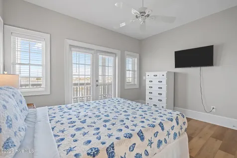 42 Sailview Drive North Topsail Beach NC 28460