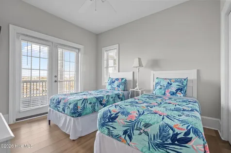 42 Sailview Drive North Topsail Beach NC 28460
