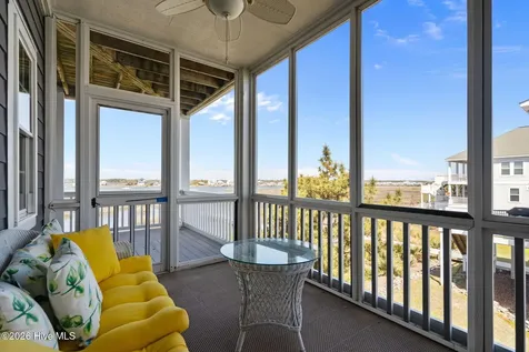 42 Sailview Drive North Topsail Beach NC 28460