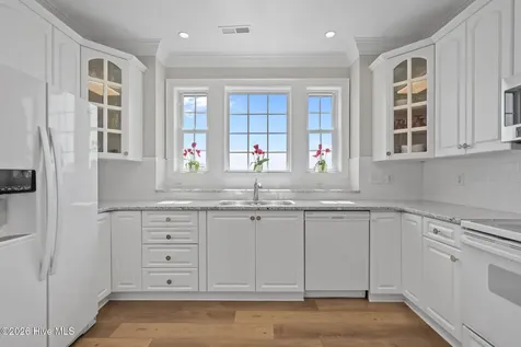 42 Sailview Drive North Topsail Beach NC 28460