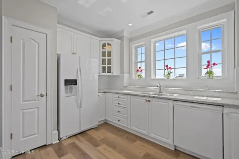 42 Sailview Drive North Topsail Beach NC 28460