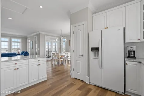 42 Sailview Drive North Topsail Beach NC 28460