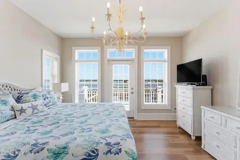 42 Sailview Drive North Topsail Beach NC 28460