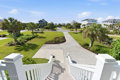 42 Sailview Drive North Topsail Beach NC 28460