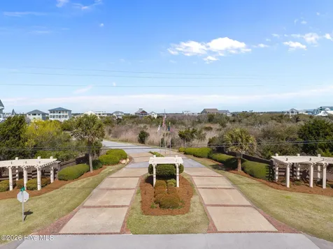 42 Sailview Drive North Topsail Beach NC 28460