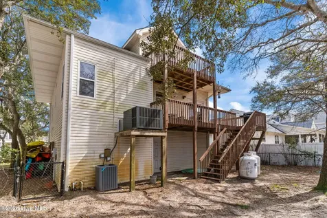 217 NE 61st Street Oak Island NC 28465