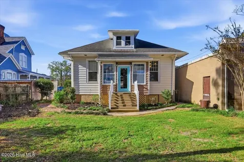 129 E Railroad Street La Grange NC 28551