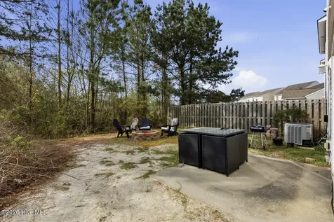 70 Thornbury Drive Rocky Point NC 28457