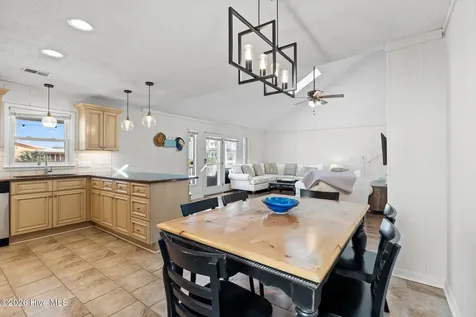 172 E Second Street Ocean Isle Beach NC 28469
