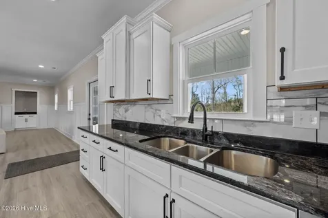 127 Louise Lane Richlands NC 28574