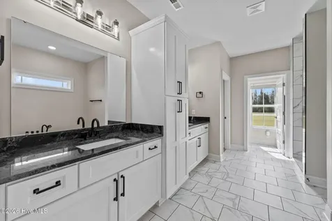 127 Louise Lane Richlands NC 28574